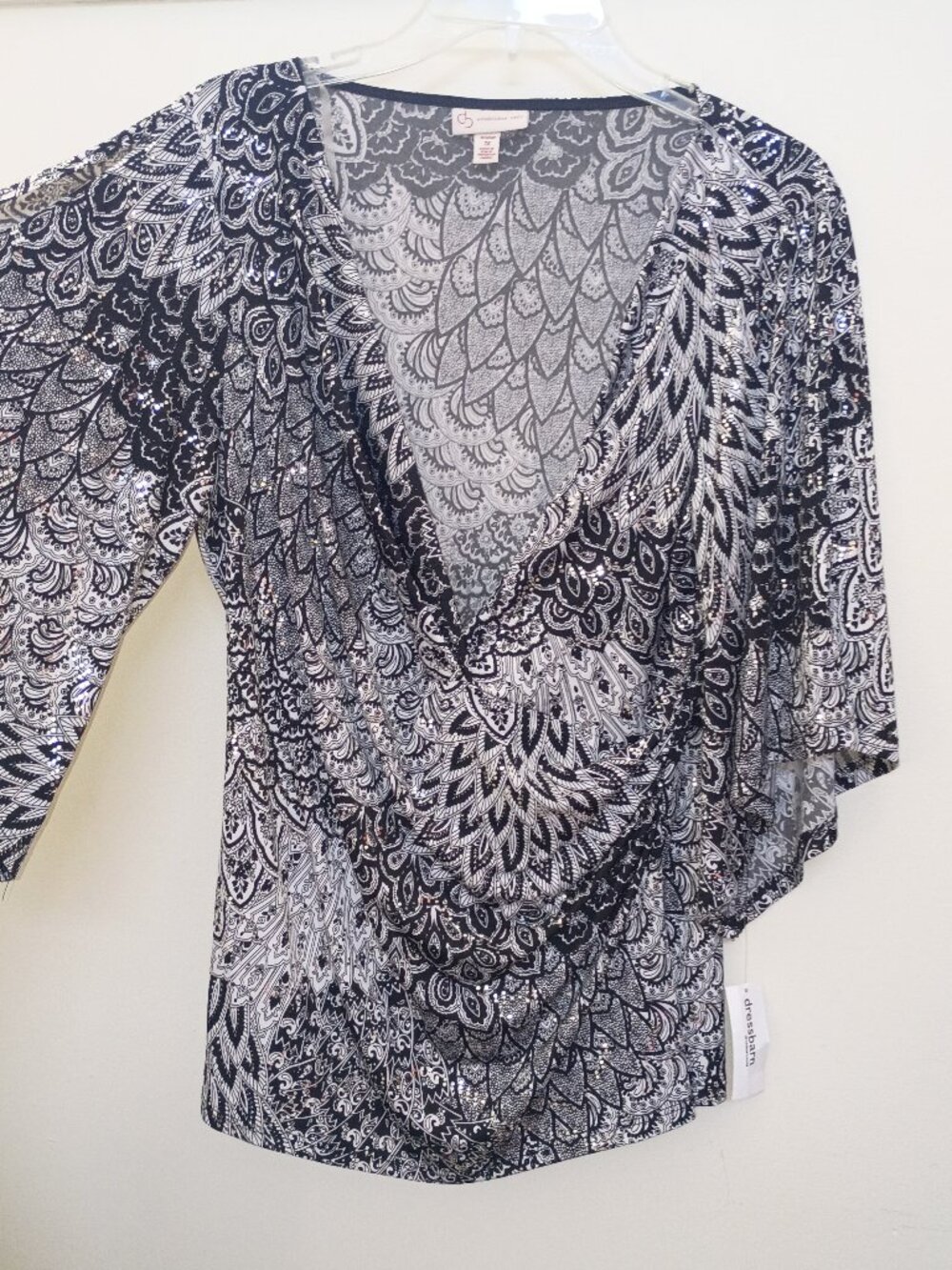 NWT black and White blouse